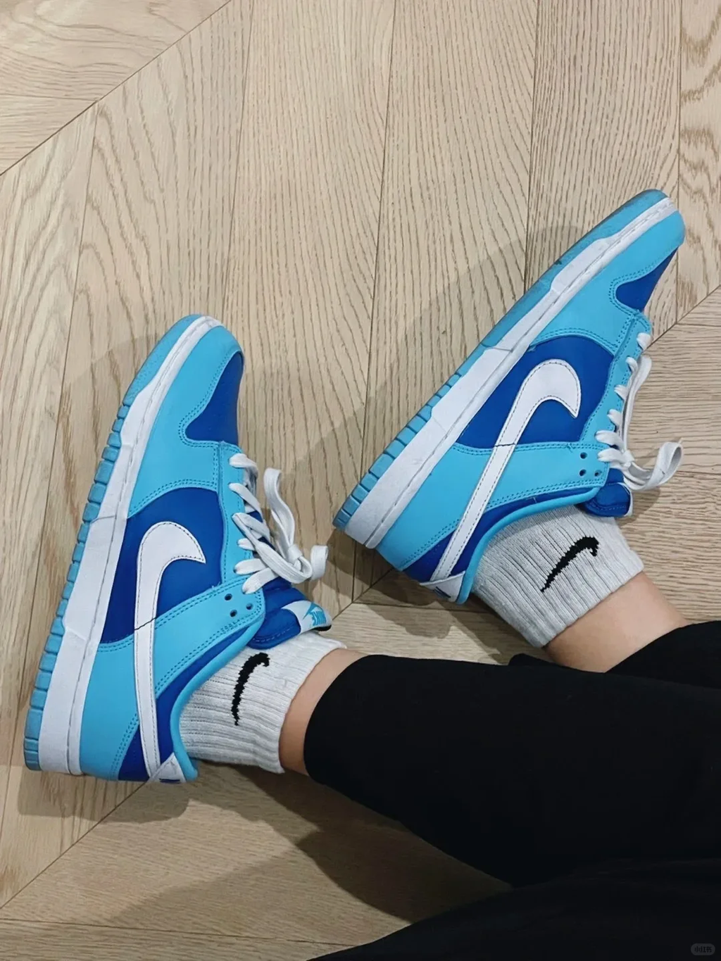 Blue White Low Top Sneakers Men Retro Casual Skate Shoes