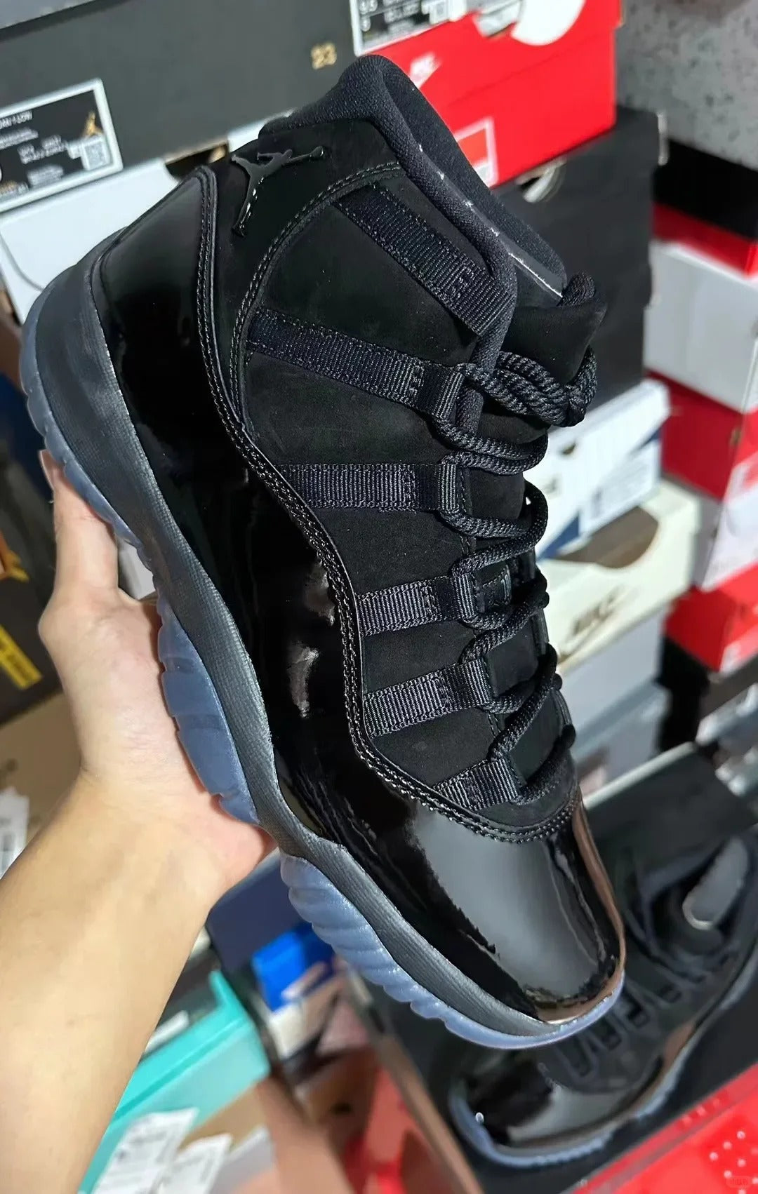 Black High Top Sneakers Men Retro Basketball Shoes
