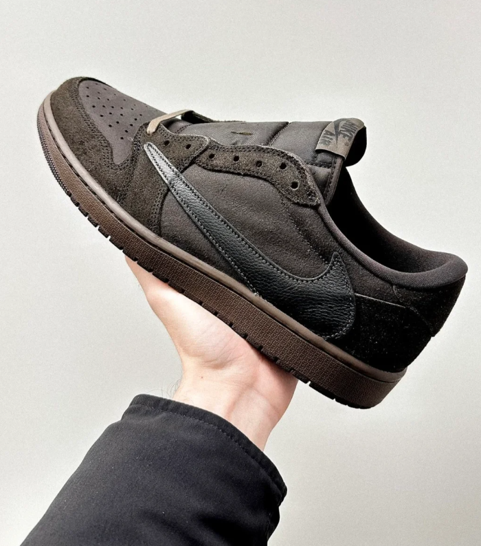Brown Low Top Sneakers Men Retro Casual Skate Shoes