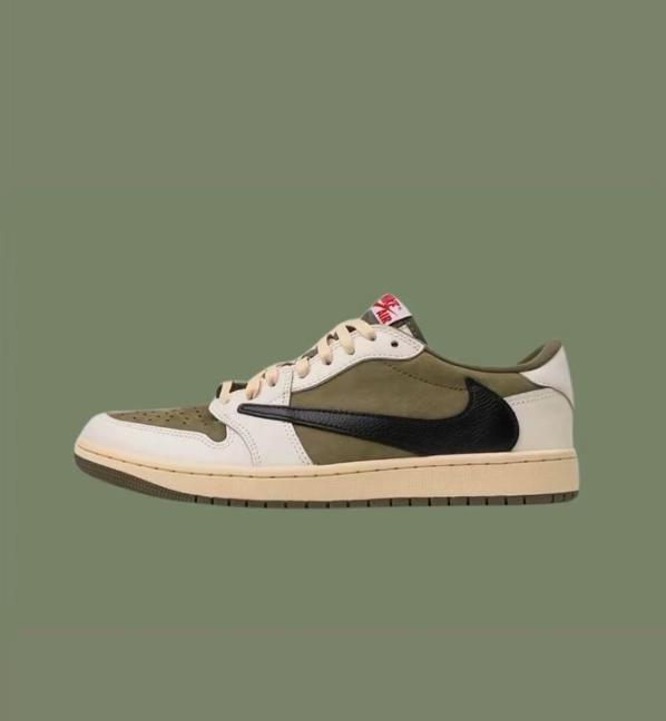 Olive Cream Low Top Sneakers Men Retro Casual Skate Shoes