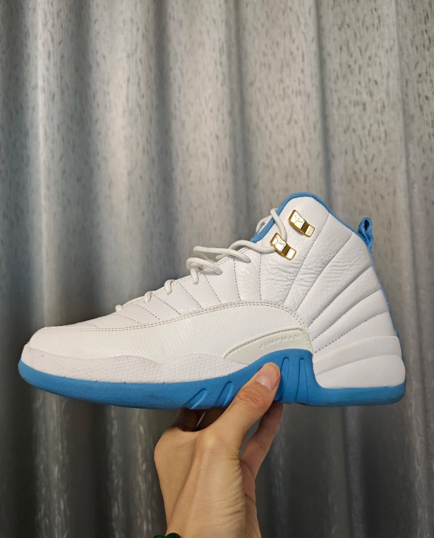 White Blue High Top Sneakers Men Retro Basketball Shoes