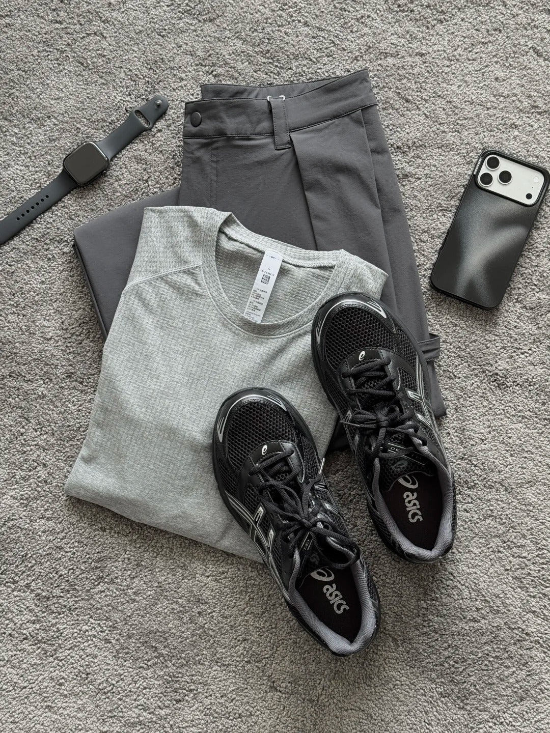Black Silver Low Top Sneakers Men Retro Casual Running Shoes