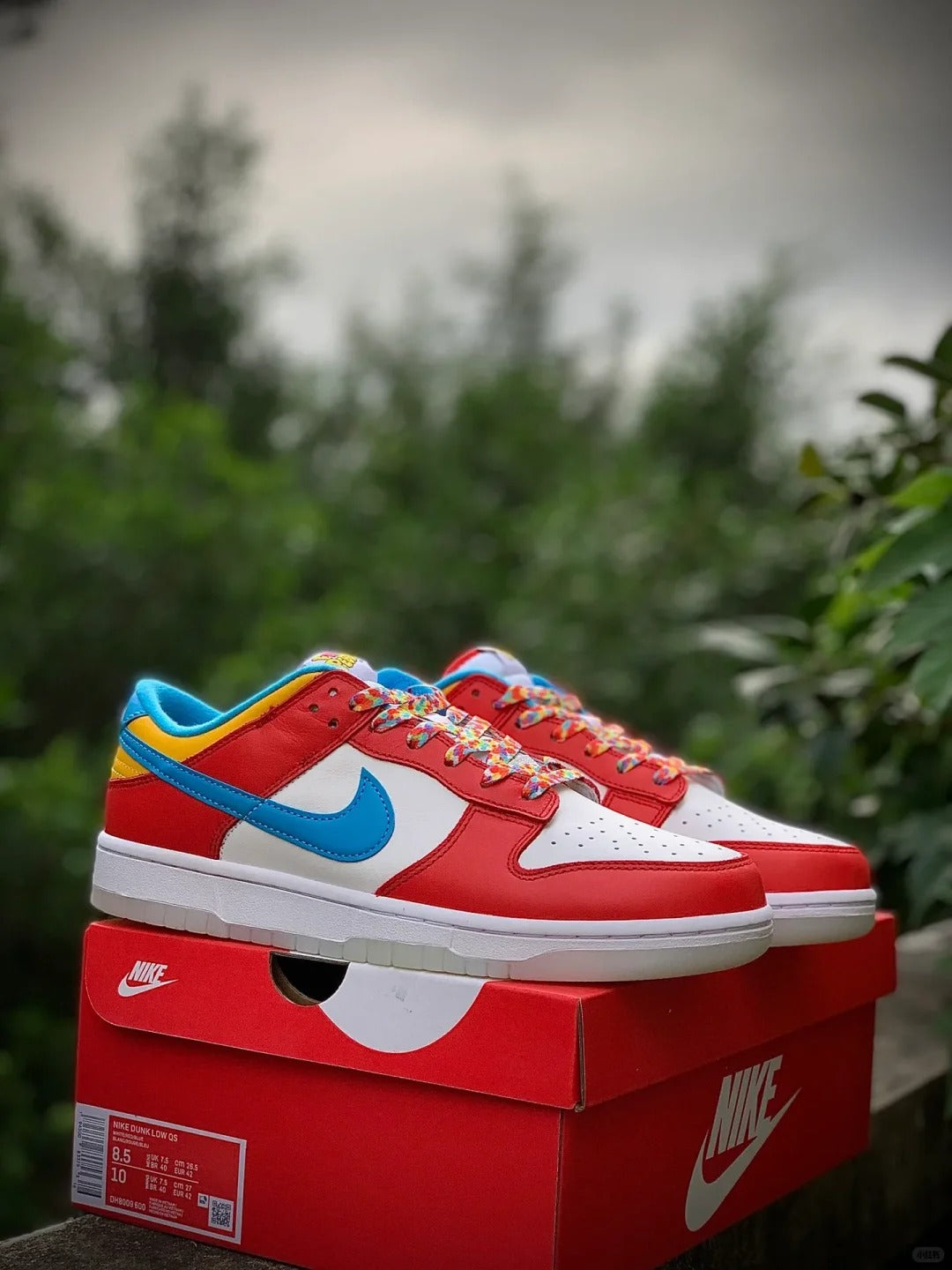 Red White Low Top Sneakers Men Retro Casual Skate Shoes