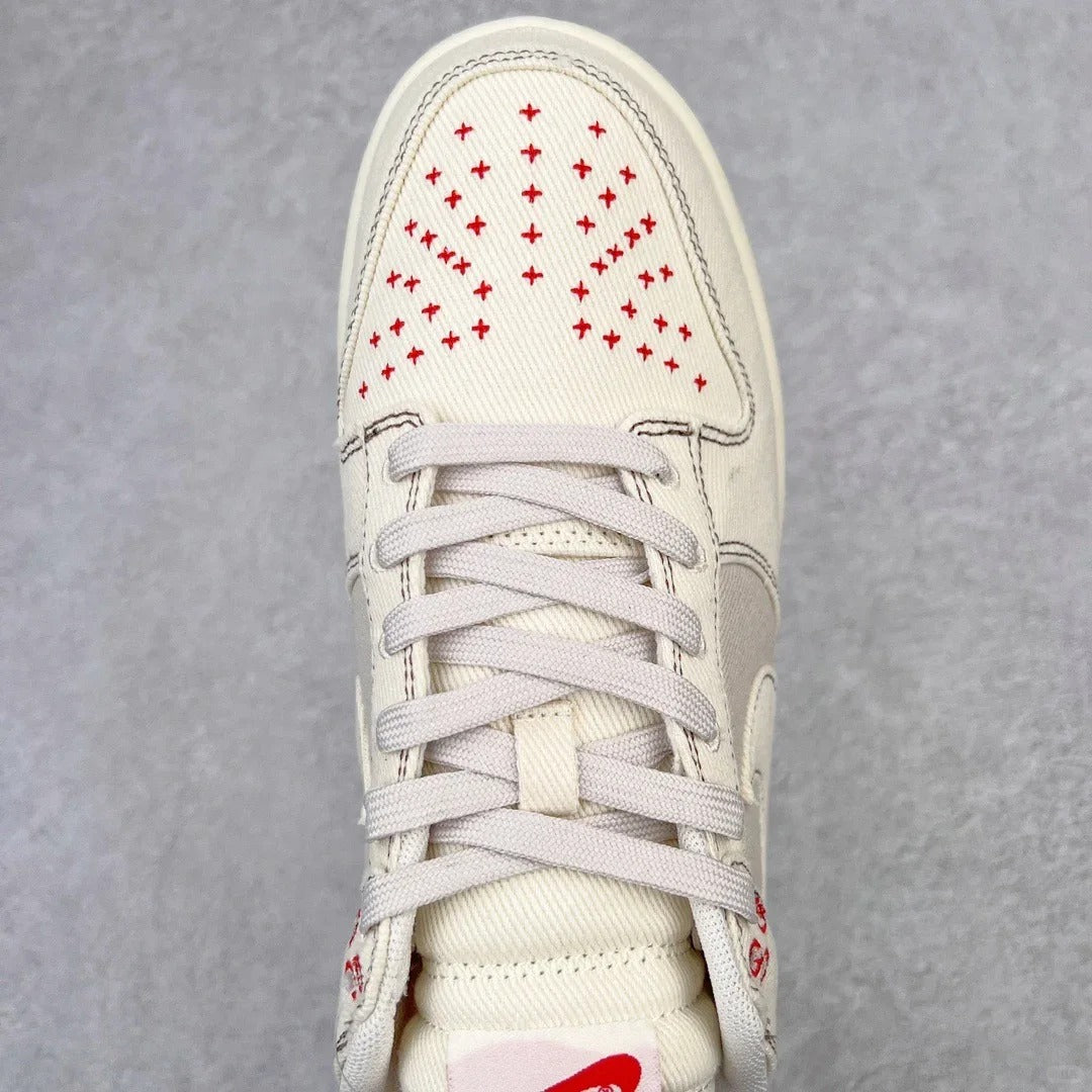 Cream Red Low Top Sneakers Men Retro Casual Skate Shoes