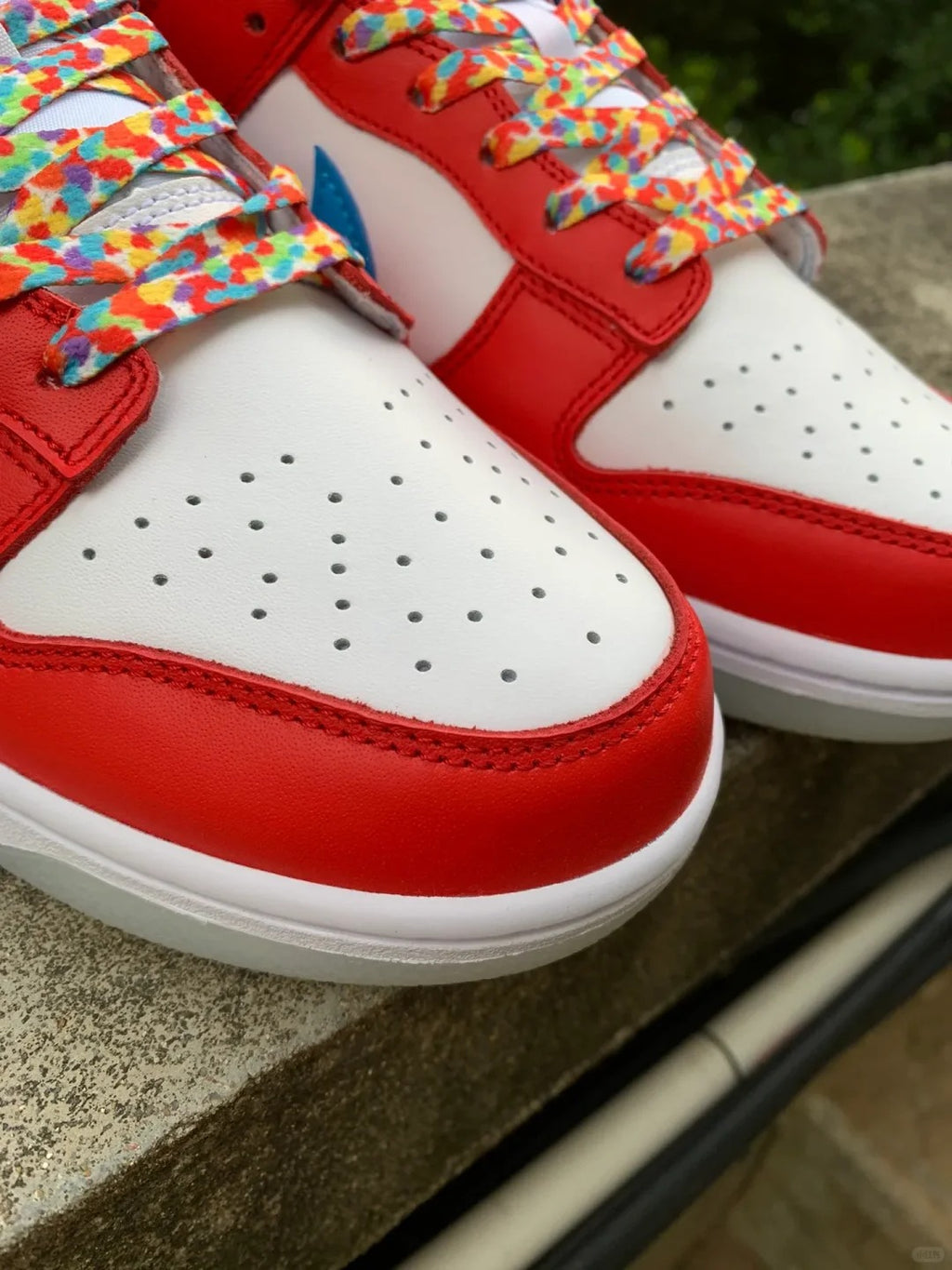 Red White Low Top Sneakers Men Retro Casual Skate Shoes