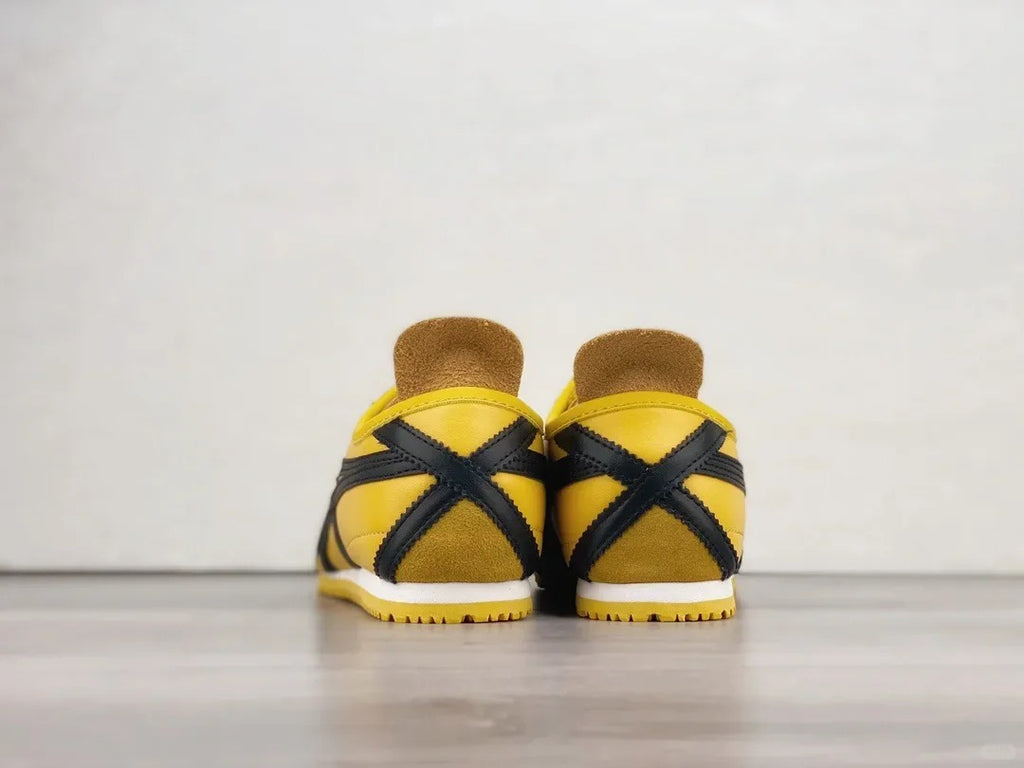 Yellow Black Low Top Sneakers Men Retro Casual Shoes