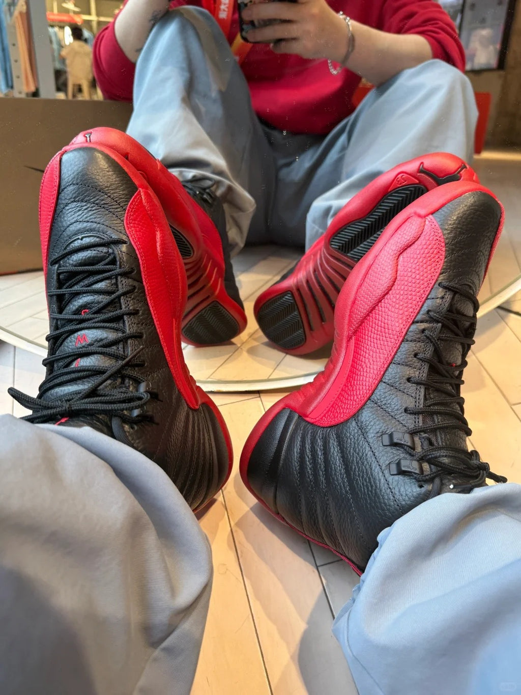 Black Red High Top Sneakers Men Retro Basketball Shoes