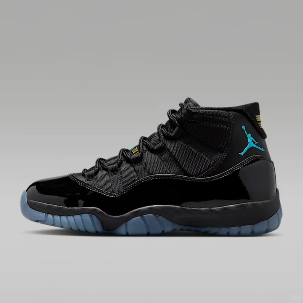 Black High Top Sneakers Men Retro Basketball Shoes