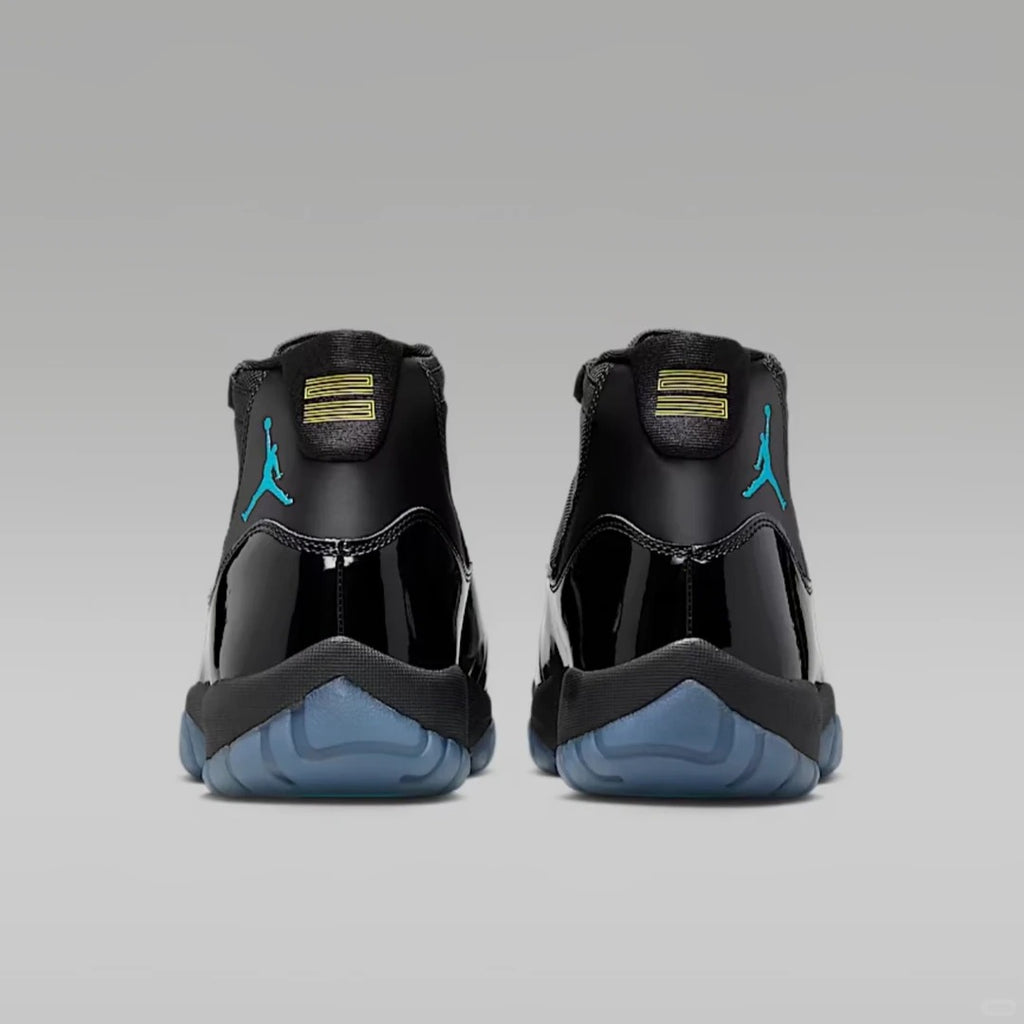 Black High Top Sneakers Men Retro Basketball Shoes