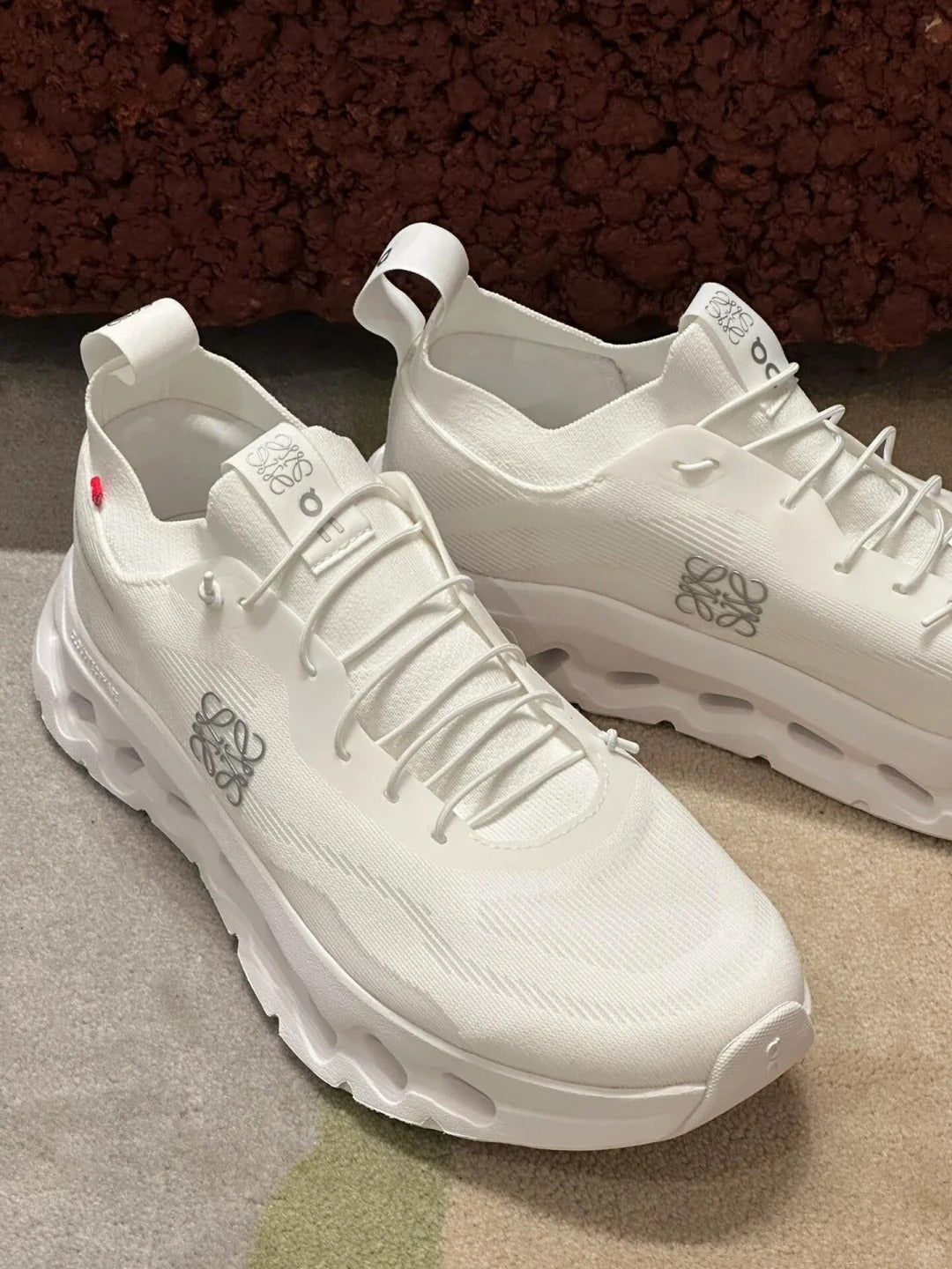 White Low Top Sneakers Men Retro Casual Running Shoes