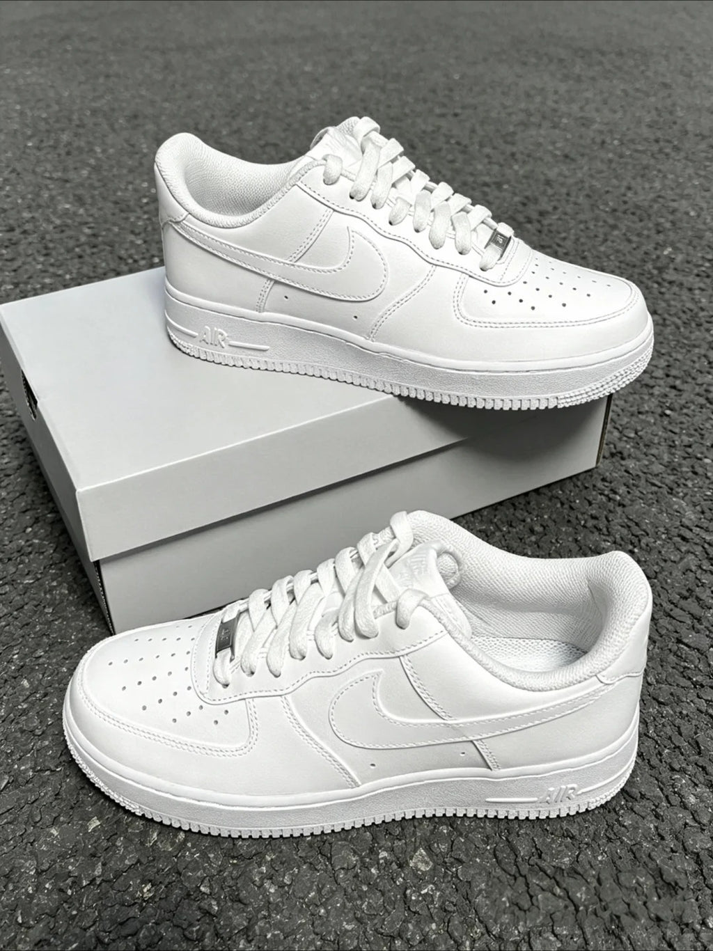 White Low Top Sneakers Men Retro Casual Skate Shoes