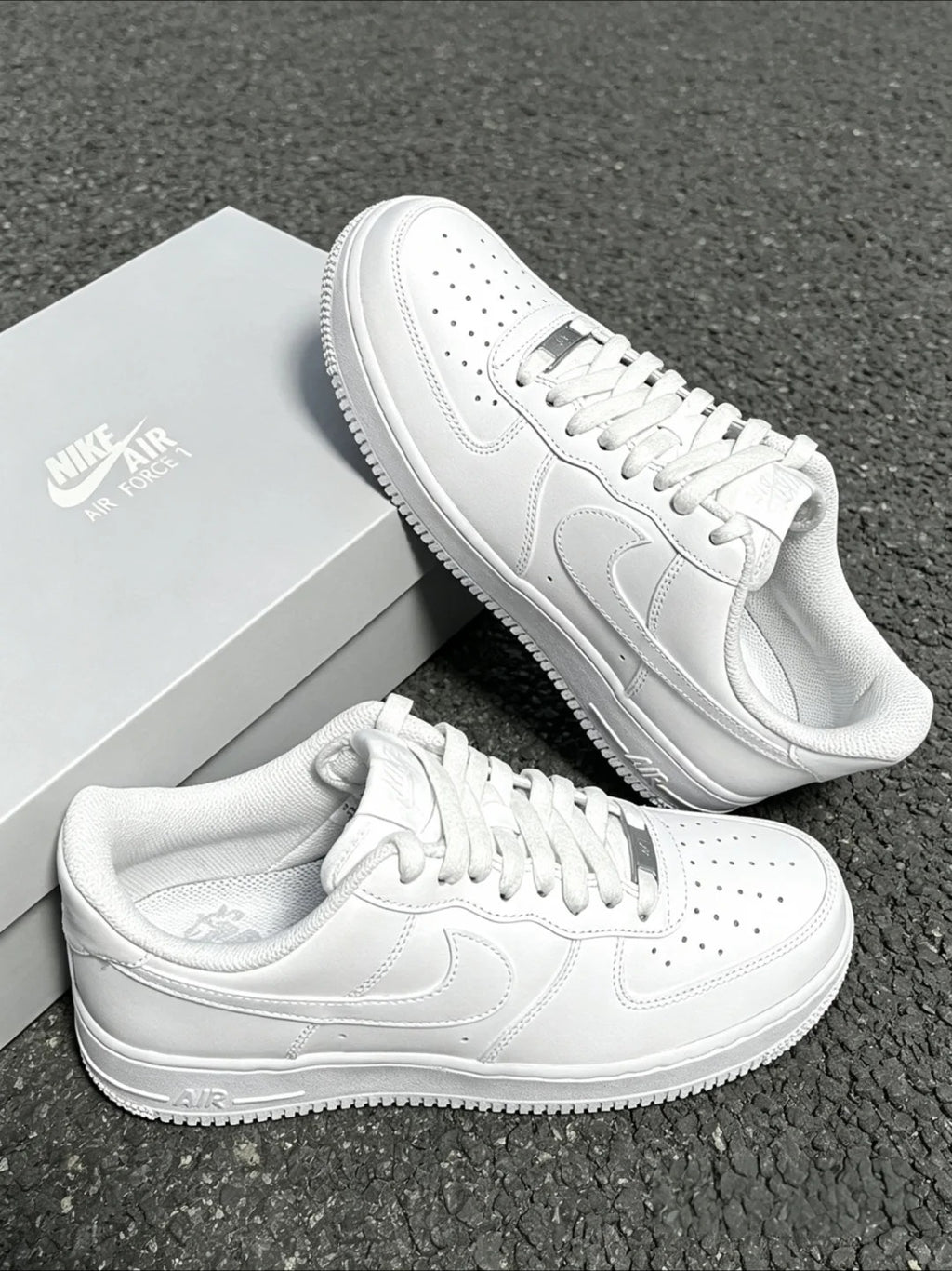 White Low Top Sneakers Men Retro Casual Skate Shoes