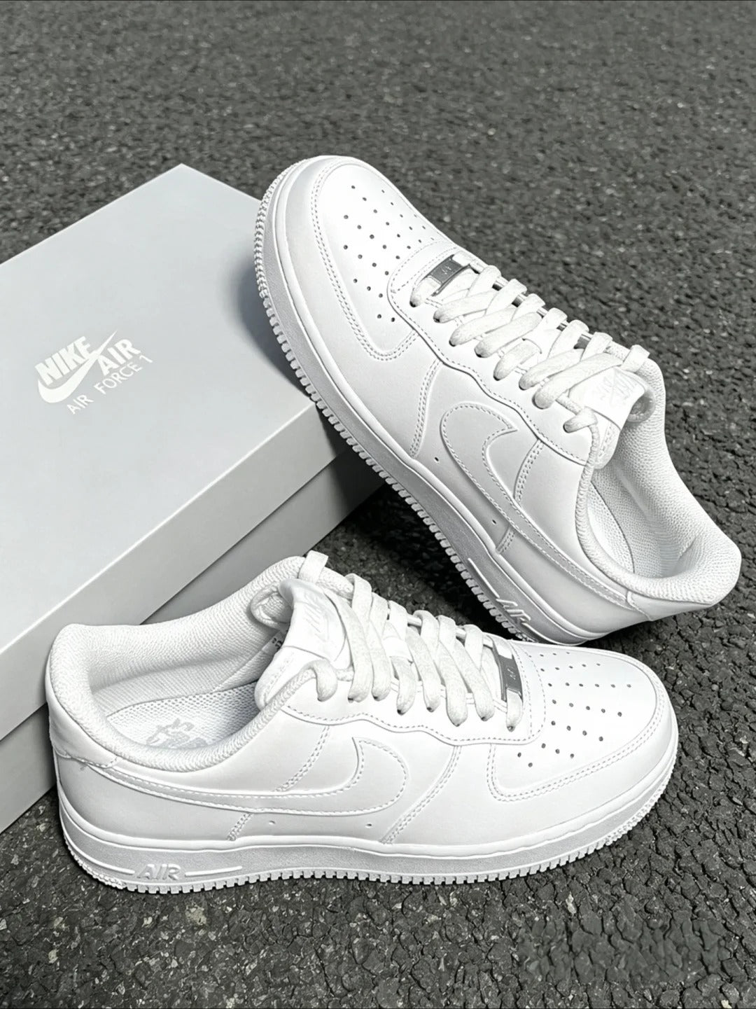 White Low Top Sneakers Men Retro Casual Skate Shoes