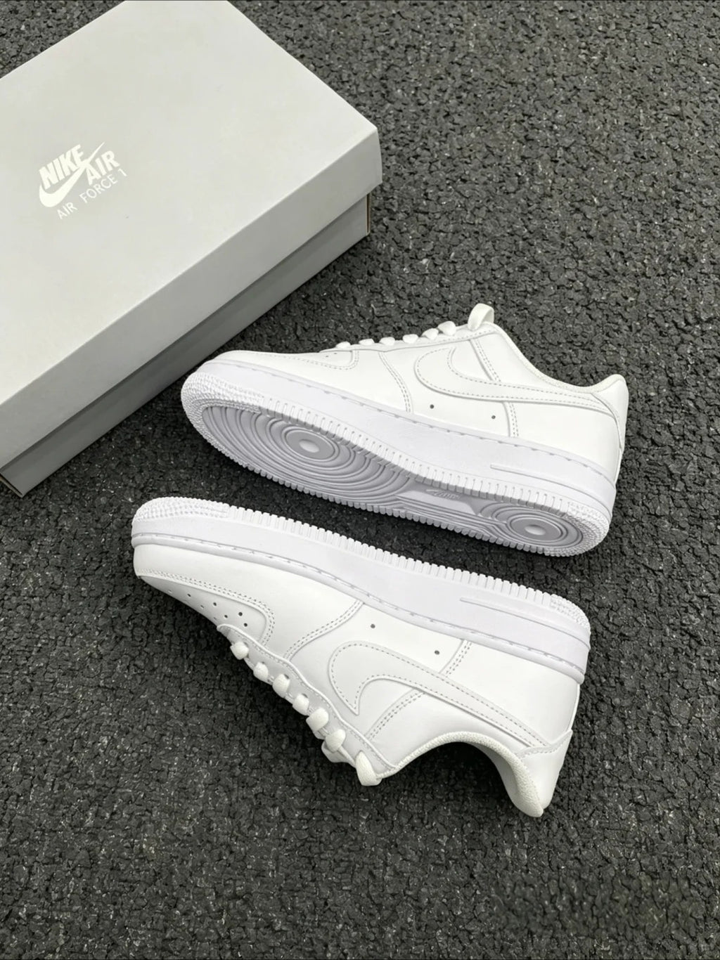 White Low Top Sneakers Men Retro Casual Skate Shoes