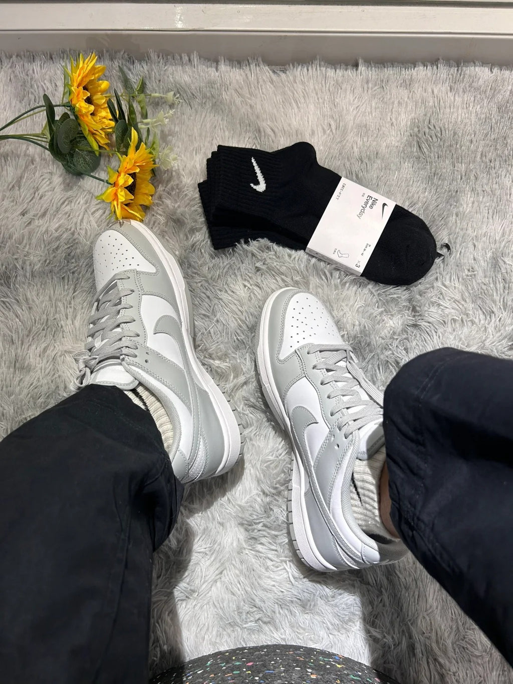 White Grey Low Top Sneakers Men Retro Casual Skate Shoes