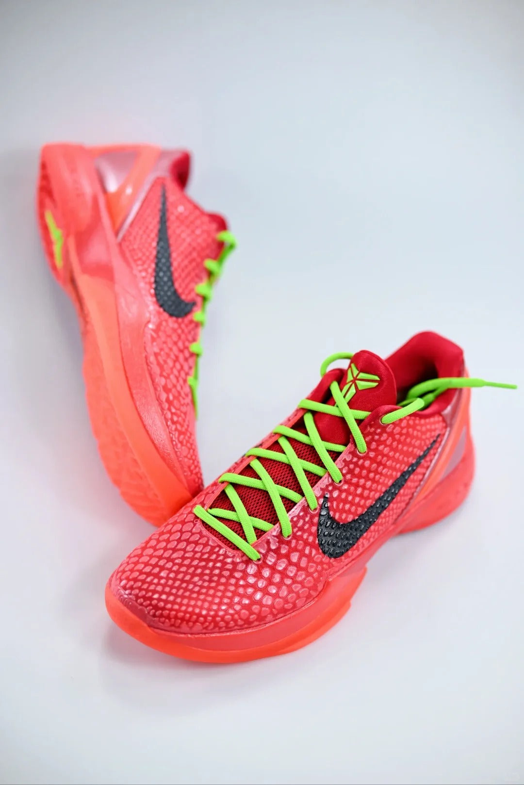 Red Knit Basketball Shoes Men Mid Top Sneakers