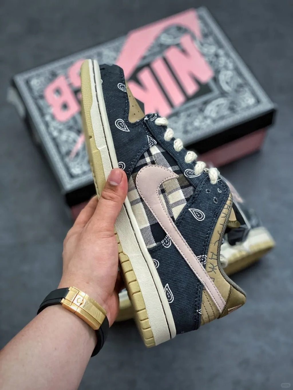 Navy Paisley Low Top Sneakers Men Retro Casual Skate Shoes